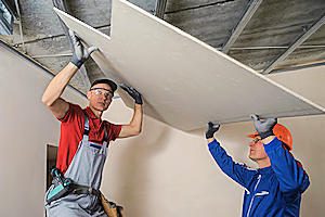 10 Étapes à suivre pour poser un plafond correctement à Chalamont